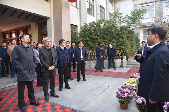 淄川區(qū)2019年度科學(xué)發(fā)展暨基層黨建現(xiàn)場(chǎng)觀摩點(diǎn)評(píng) ——觀摩重山集團(tuán)重點(diǎn)項(xiàng)目50