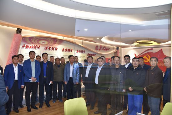 進(jìn)學(xué)堂 學(xué)黨章，守初心 擔(dān)使命——集團(tuán)黨總支開展黨員開放式組織生活19