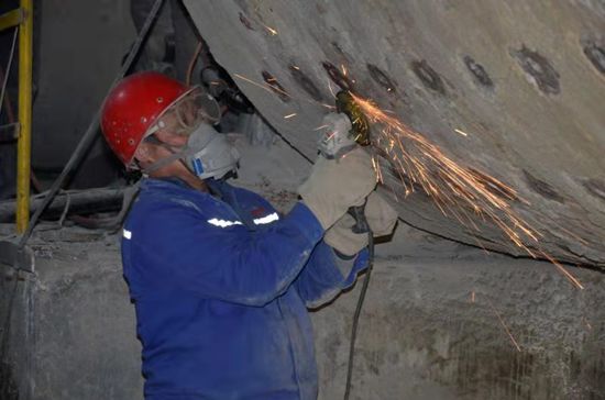 大修進(jìn)行時(shí)，這里有一群可愛的重山人.......95