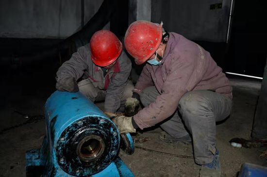 大修進(jìn)行時(shí)，這里有一群可愛的重山人.......95