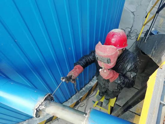 大修進(jìn)行時(shí)，這里有一群可愛的重山人.......95