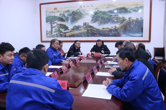 魯蒙水泥黨支部召開黨員會議22