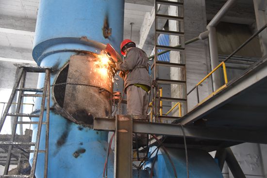 大修進(jìn)行時，這里有一群可愛的重山人......41