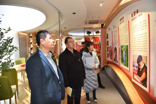 開展主題黨日活動 提升黨性修養(yǎng) ——魯中水泥、南韓學(xué)校黨支部黨員走進初心學(xué)堂64