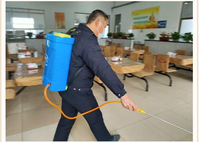 重山集團召開緊急會議 ，安排部署疫情防控工作95