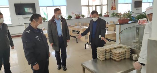 集團(tuán)公司檢查防疫工作84