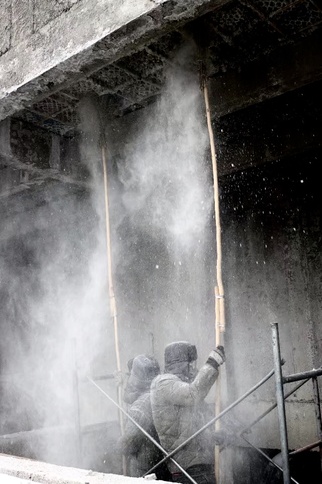 重山春已到 奮斗正當(dāng)時21