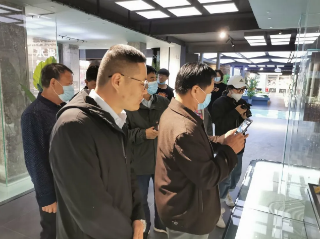 嶺子鎮(zhèn)友好單位參觀重山文化館74