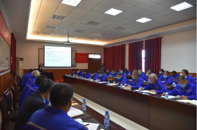 堅(jiān)守初心使命 不負(fù)時(shí)代擔(dān)當(dāng)——區(qū)委“流動(dòng)黨?！边M(jìn)重山4