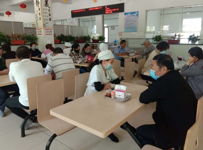 集團(tuán)辦公室組織集體學(xué)習(xí)10