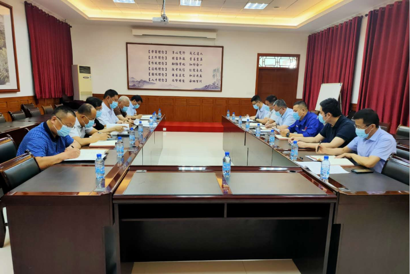 集團(tuán)召開月度工作會47