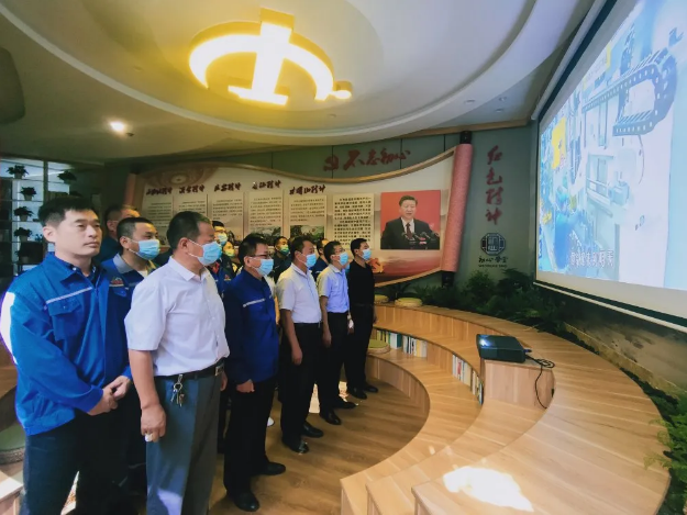 學(xué)習(xí)紅色精神 牢記初心使命——集團機關(guān)黨支部開展主題黨日活動83