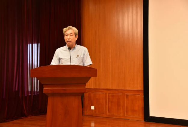 集團(tuán)黨員參加南韓村慶祝建黨九十九周年大會99