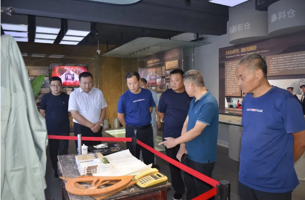 魯中水泥客戶到集團(tuán)參觀考察62