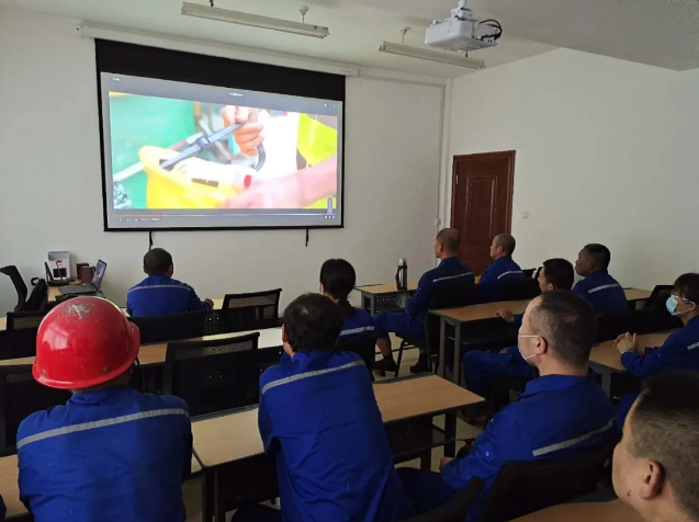 熱電廠組織致良知集體學(xué)習(xí)24