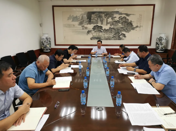 集團(tuán)召開月度工作會(huì)議48