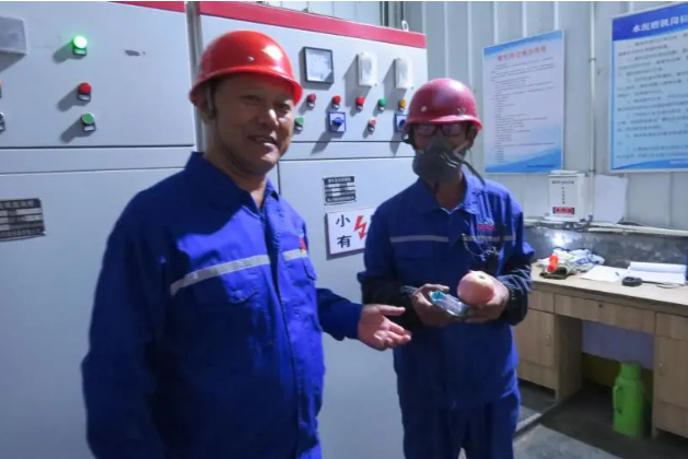 知行合一，情暖雙節(jié) 黃驊三陽總經(jīng)理王軍林慰問堅守一線員工58