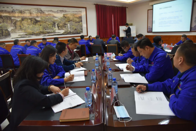 集團(tuán)高層研修班《新經(jīng)濟(jì)形勢(shì)下的人力資源管理與創(chuàng)新》課程圓滿結(jié)束96