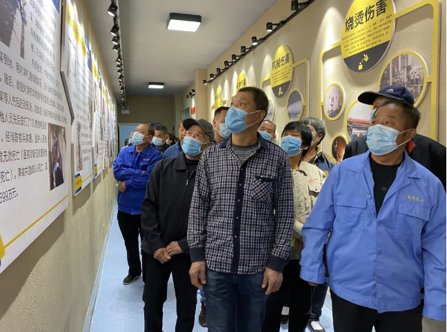 北韓村到重山集團參加企業(yè)開放日活動20