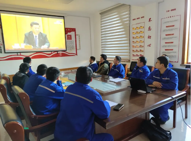 重山光電黨支部組織集體學(xué)習(xí)75
