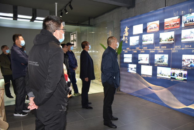 踐行初心使命 服務(wù)淄川發(fā)展——淄川區(qū)服務(wù)業(yè)發(fā)展服務(wù)中心黨支部走進(jìn)重山集團(tuán)46