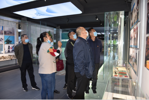 踐行初心使命 服務(wù)淄川發(fā)展——淄川區(qū)服務(wù)業(yè)發(fā)展服務(wù)中心黨支部走進(jìn)重山集團(tuán)46