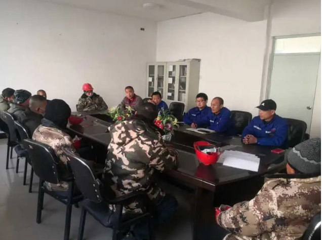  魯蒙水泥召開外協(xié)安全交底會(huì)議23