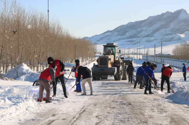 主題黨日強黨性  志愿服務暖人心 ——魯蒙水泥黨支部開展黨員志愿服務活動11