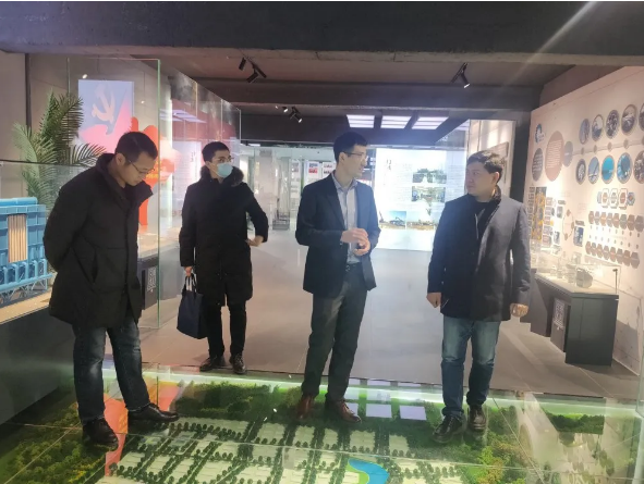 山東理工大學(xué)MBA教育中心到重山集團(tuán)考察11