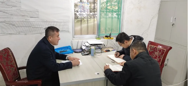  政策與項(xiàng)目部召開(kāi)工作會(huì)議84