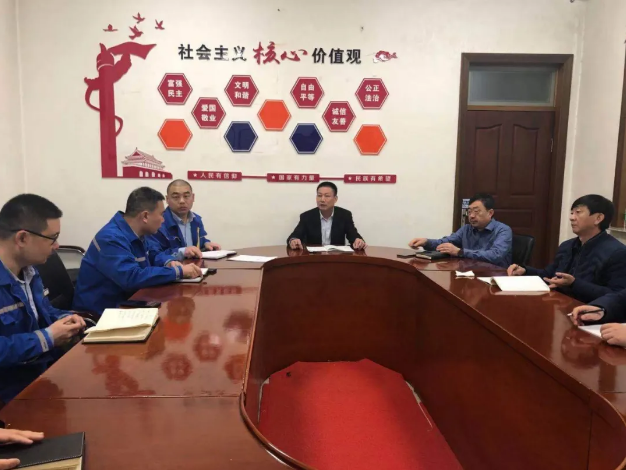 深入貫徹黨的十九屆五中全會精神  在村企融合中奮勇爭先     —南韓化工黨支部開展主題黨日活動48