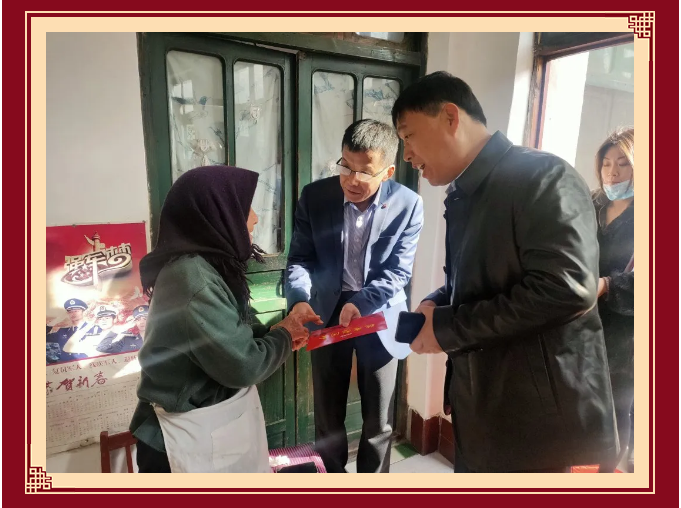 【孝心敬老】重山集團(tuán)為全鎮(zhèn)老人發(fā)春節(jié)“愛心紅包”98