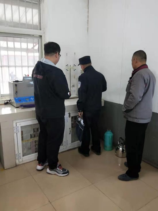 旗公安局到魯蒙公司開(kāi)展易制毒檢查工作